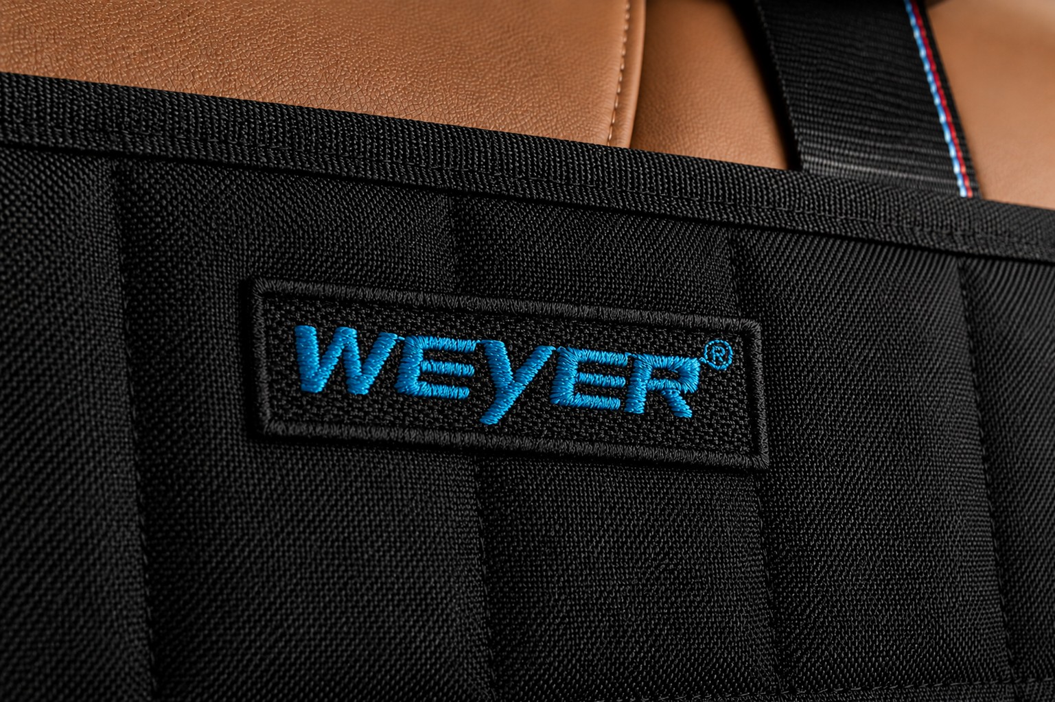 Couverture pour chien Weyer pour coffre de voiture avec protection pour pare-chocs