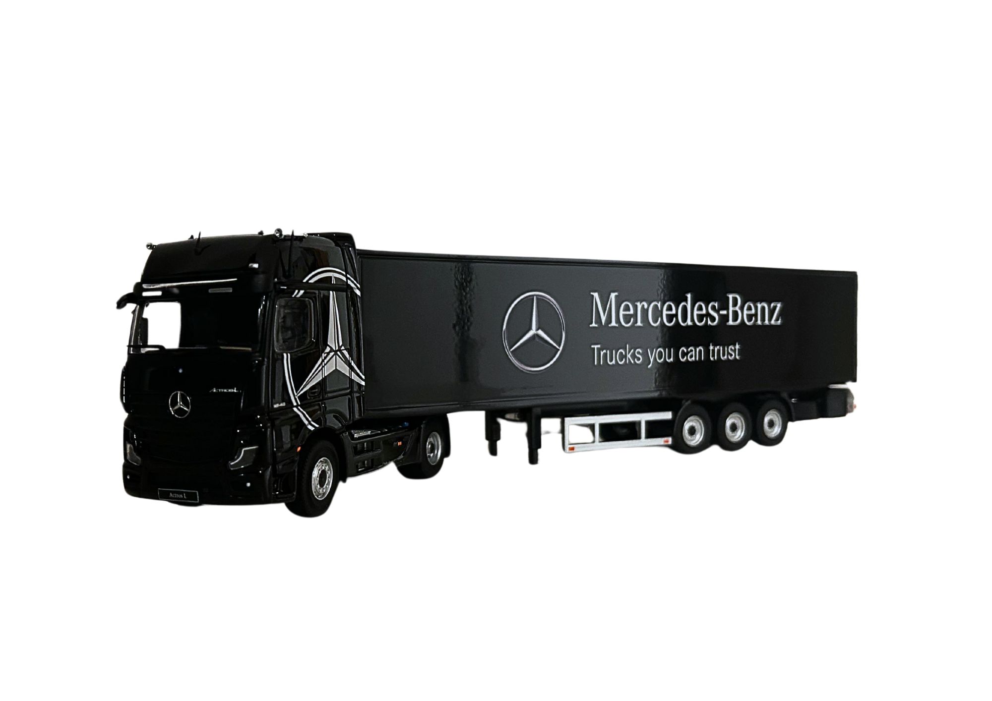 Sonderedition Actros 5 mit Auflieger