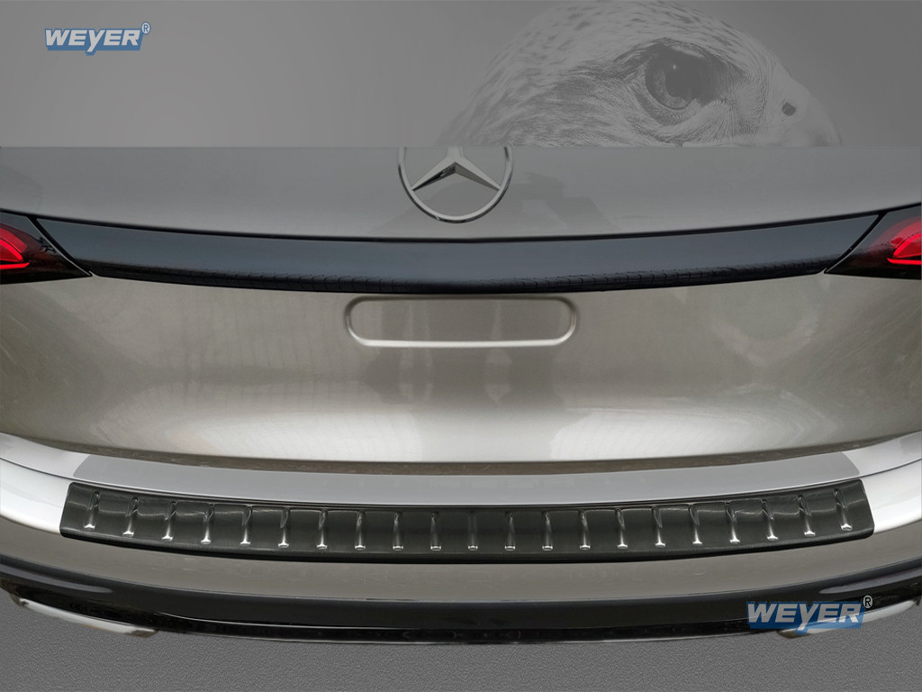 Weyer stainless steel tailgate protector graphite/black on trunk edge of Mercedes-Benz GLC X254