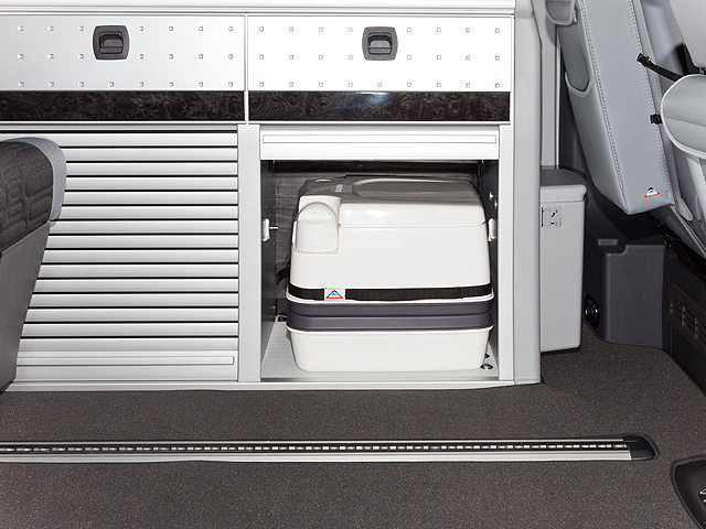 Brandrup Porta Potti 335 Qube, mit Haltegurtgriff, rutschhemmend Brandrup Porta Potti 335 Qube, mit Haltegurtgriff, rutschhemmend