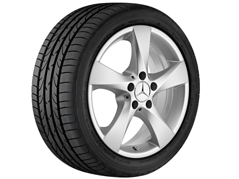 Original Mercedes-Benz Winterkomplettrad mit Continental ContiWinterContact TS 830 P