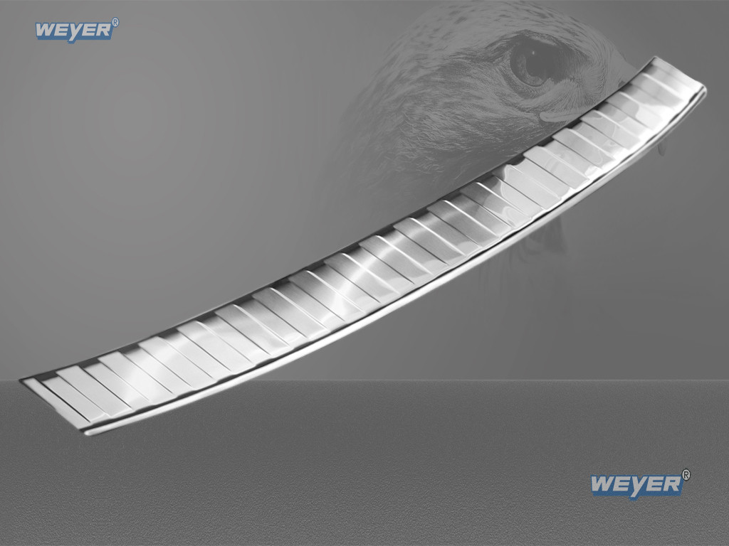 Vue du produit isolé de la protection de seuil Weyer en acier inoxydable finement brossé pour Mercedes‑Benz GLC (X253, 2015–07/2022)