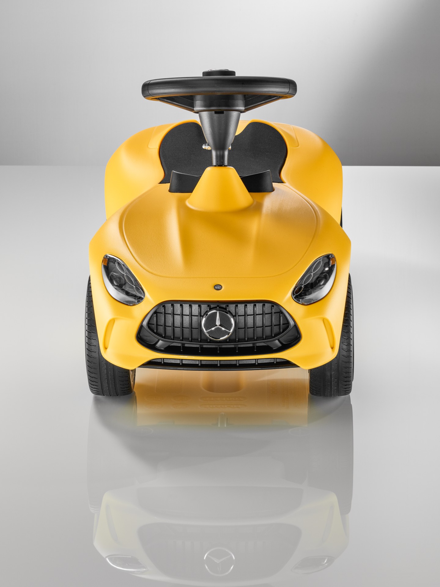 Trotinette pour enfants Mercedes-AMG Bobby-AMG GT, jaune soleil