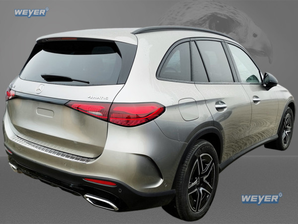 Rear view of Mercedes-Benz GLC X254 with installed WEYER stainless steel high-gloss tailgate protector