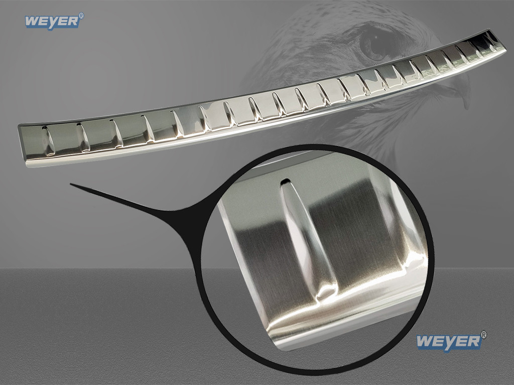 Weyer stainless steel rear bumper protector for Mercedes-Benz GLC X254 from 2022, detailed view of smooth edge