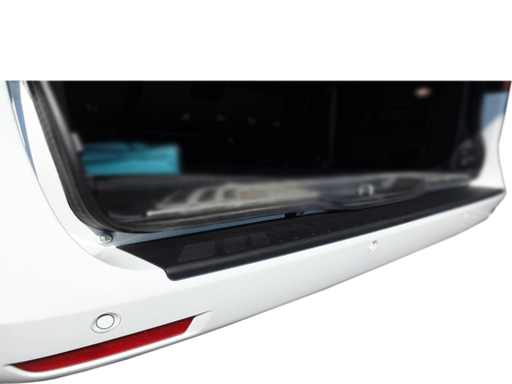 Heckansicht des geöffneten Mercedes‑Benz V‑Klasse/Vito (W447) mit montiertem Weyer PUR‑Ladekantenschutz