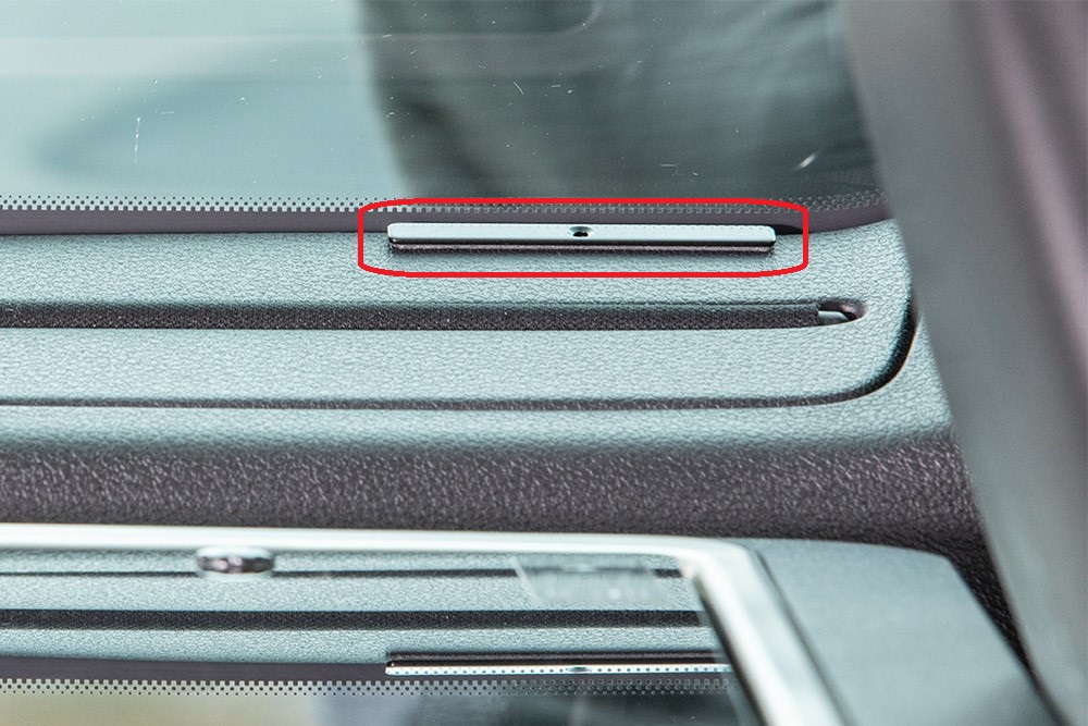 Project Camper Pastille Métallique Noire – pour isolation magnétique de toit relevable (pièce individuelle)