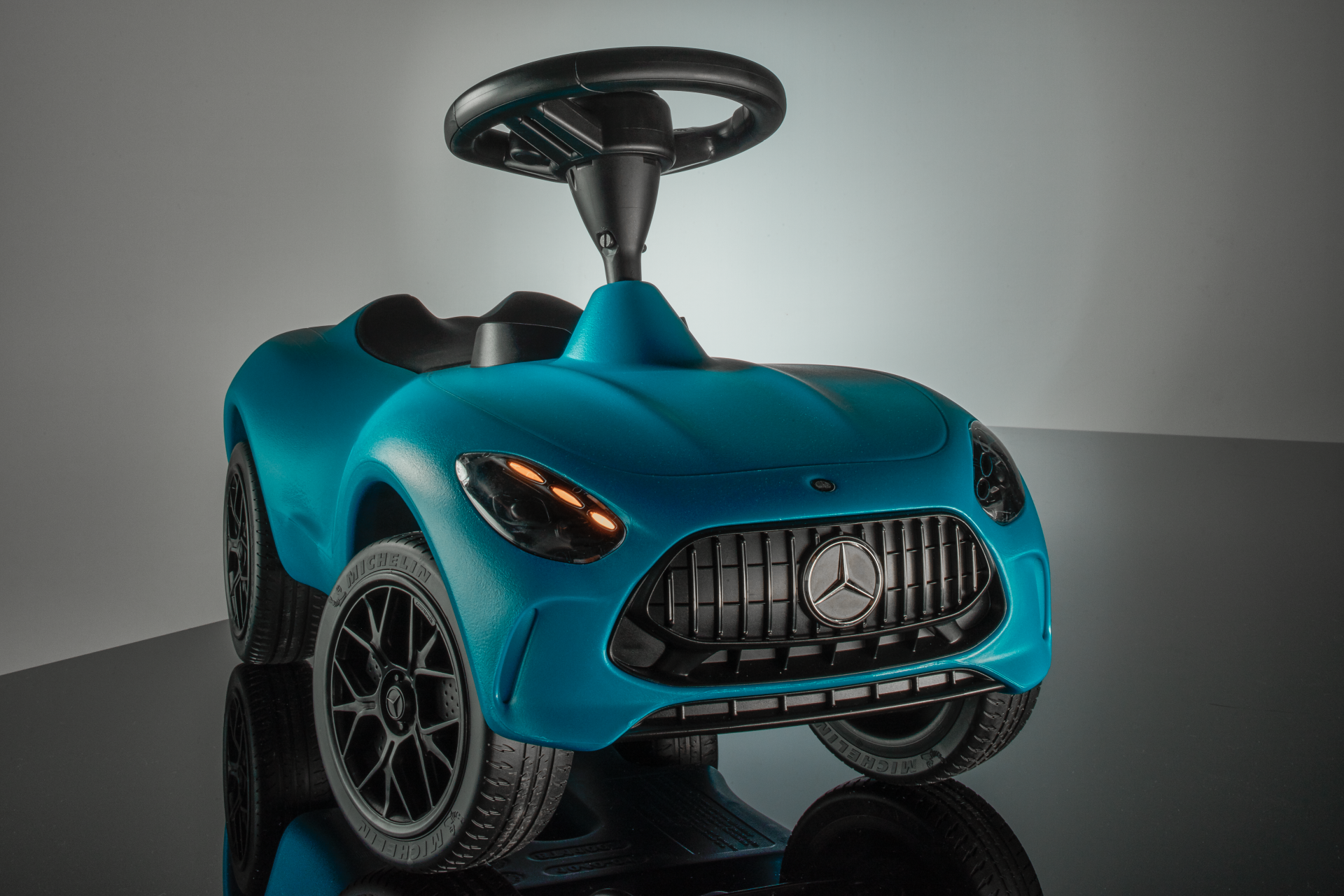 Trotinette pour enfants Mercedes-AMG Bobby-AMG GT, bleu hyper