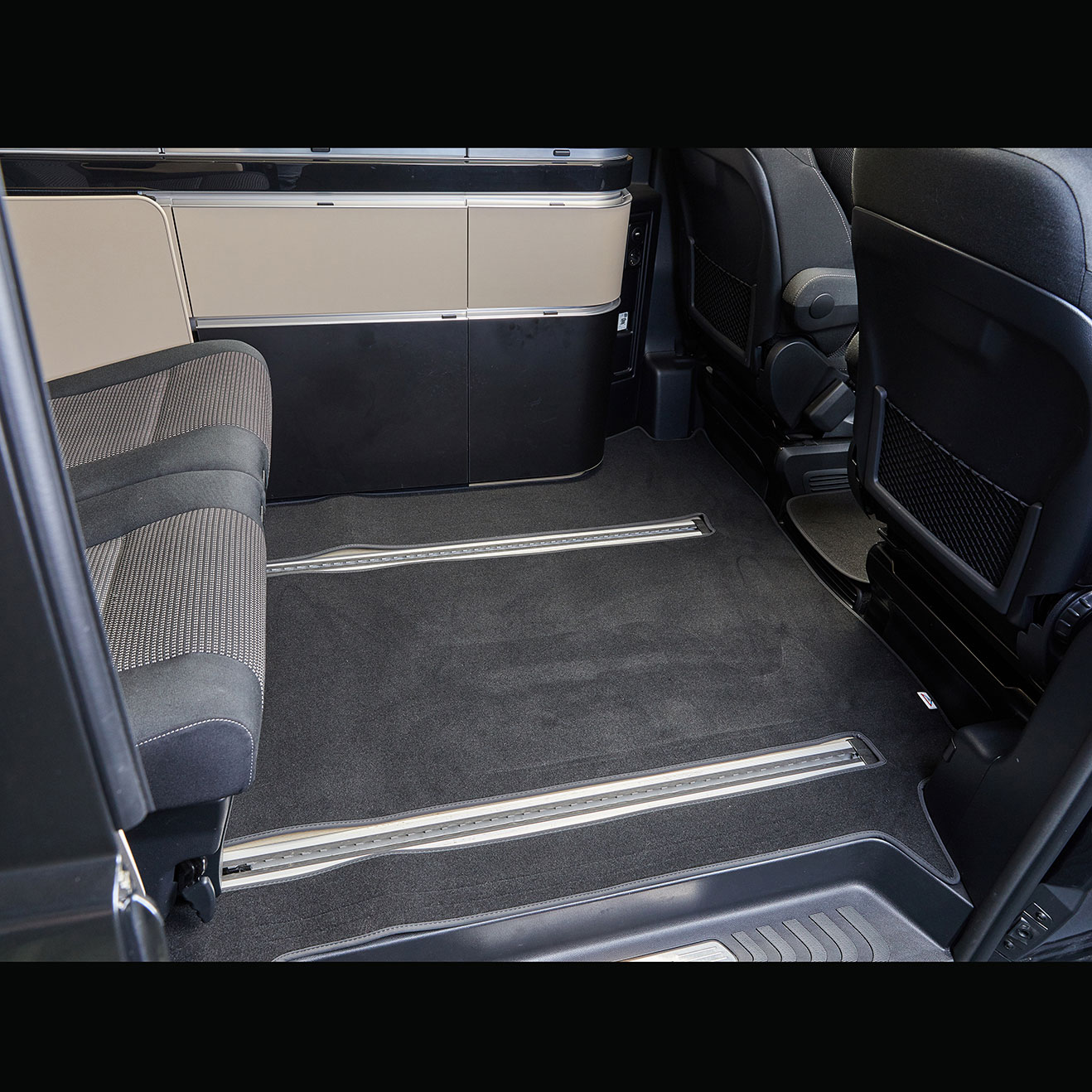 Brandrup velour carpet for the passenger compartment in Marco Polo