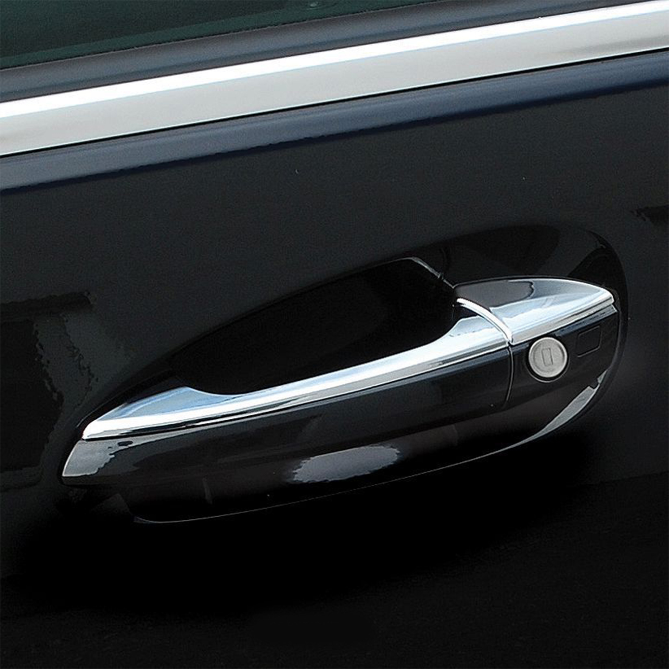 Chrome door handle overlays, Mercedes-Benz V-Class